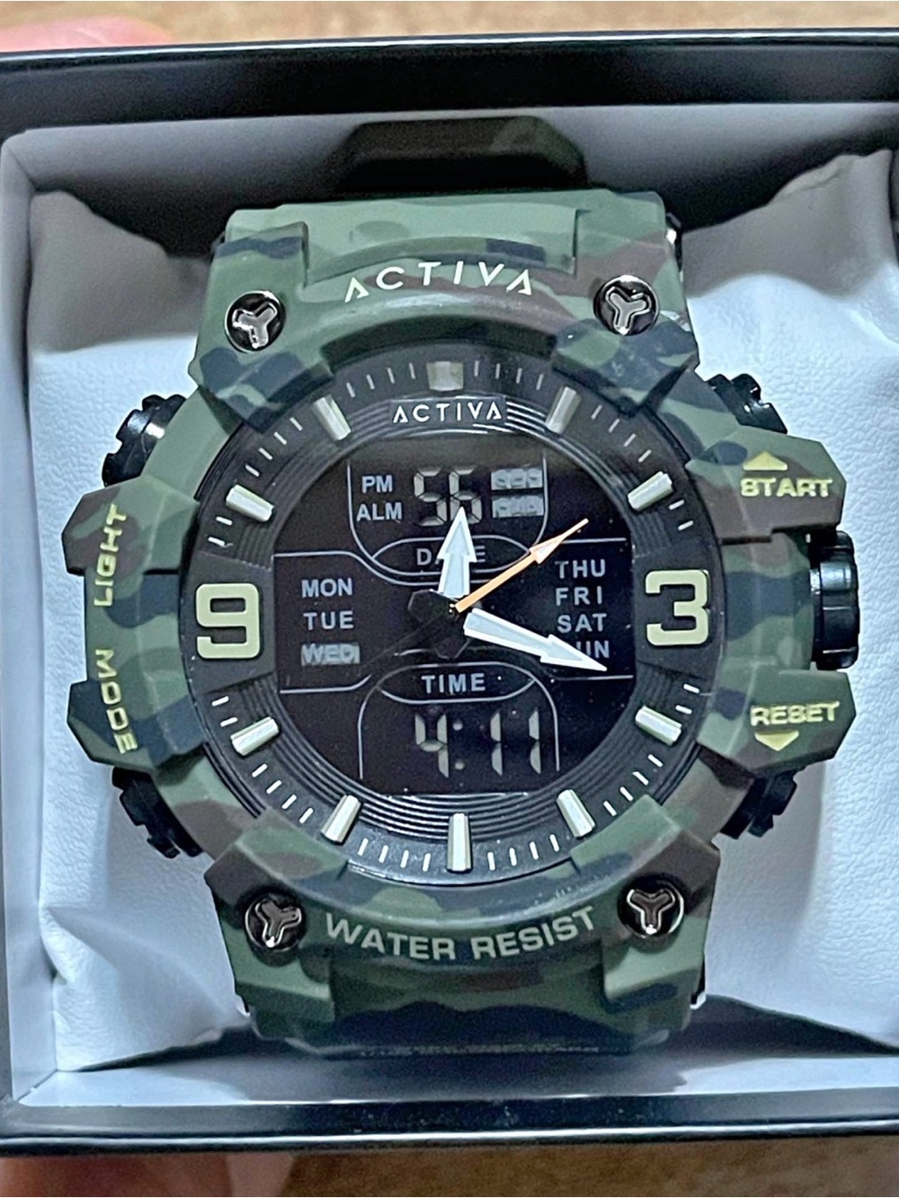 Activa Camouflage Digital-Analog Sport Watch - Green Camo 53mm